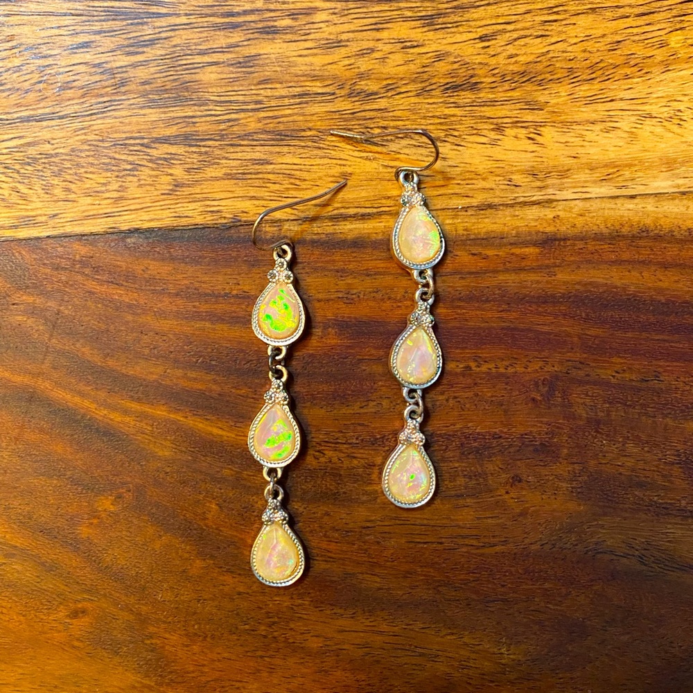 Iridescent stone earrings
